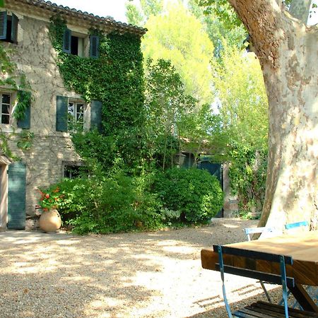 Bed and Breakfast Campagne Baudeloup Л'Иль-сюр-ла-Сорг Экстерьер фото
