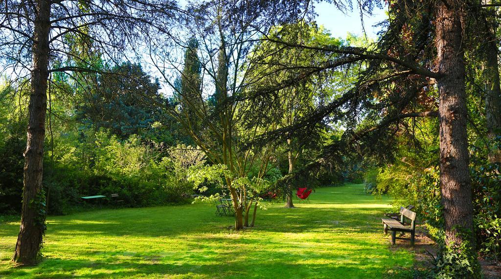 Bed and Breakfast Campagne Baudeloup Л'Иль-сюр-ла-Сорг Экстерьер фото